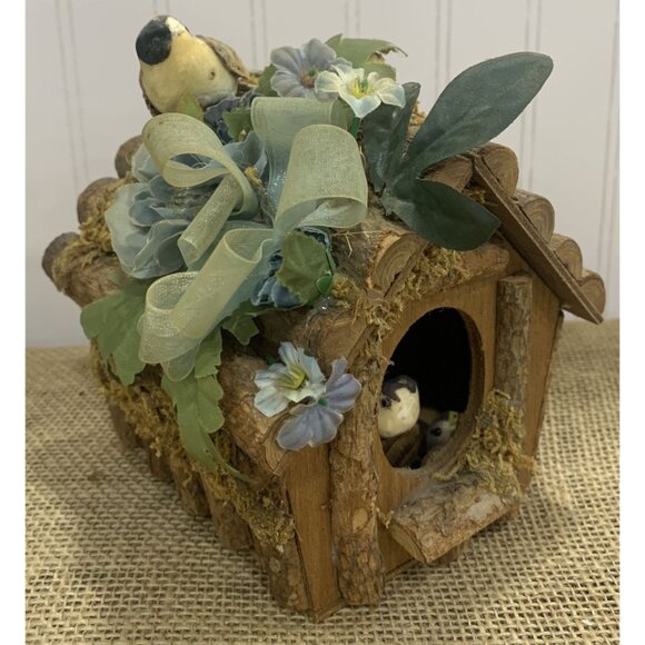 Rustic Wood Birdhouse Cookoo or Music Box With Faux Greenery & Bird Inside - Picture 6 of 8